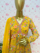 Floral yellow anarkali - kasumi.in